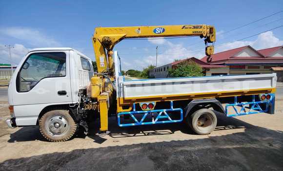 Buy Used DAF CF White Truck in Bavet in Svay Rieng Province Buy Used DAF CF White Truck in Bavet in Svay Rieng Province