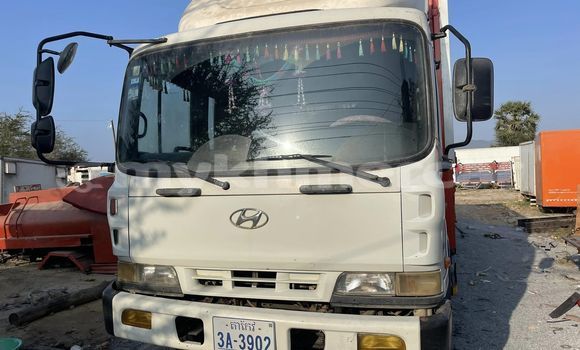 Buy Used Hino Ranger White Truck in Battambang in Battambang Province