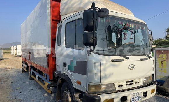 Buy Used Hino Ranger White Truck in Battambang in Battambang Province Buy Used Hino Ranger White Truck in Battambang in Battambang Province