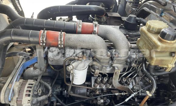 Buy Used Hyundai H200 White Truck in Bavet in Svay Rieng Province Buy Used Hyundai H200 White Truck in Bavet in Svay Rieng Province