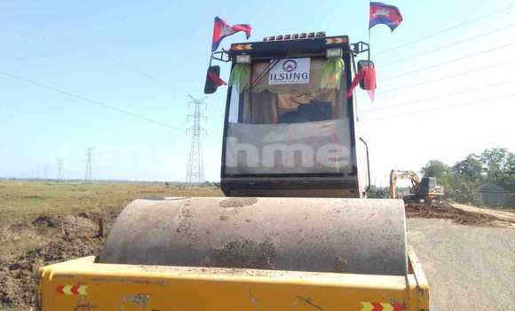 Buy Used Caterpillar 120 Other Truck in Bavet in Svay Rieng Province Buy Used Caterpillar 120 Other Truck in Bavet in Svay Rieng Province