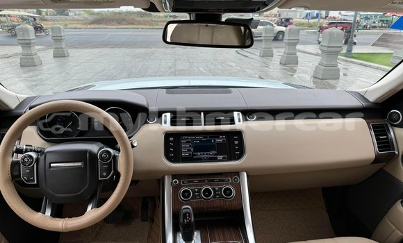 Buy Used Land Rover Range Rover White Car in Phnom Penh in Phnom Penh Buy Used Land Rover Range Rover White Car in Phnom Penh in Phnom Penh