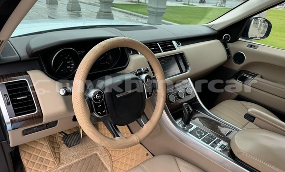 Buy Used Land Rover Range Rover White Car in Phnom Penh in Phnom Penh Buy Used Land Rover Range Rover White Car in Phnom Penh in Phnom Penh