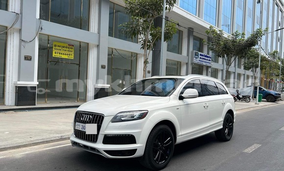 Buy Used Audi Q7 White Car in Phnom Penh in Phnom Penh Buy Used Audi Q7 White Car in Phnom Penh in Phnom Penh