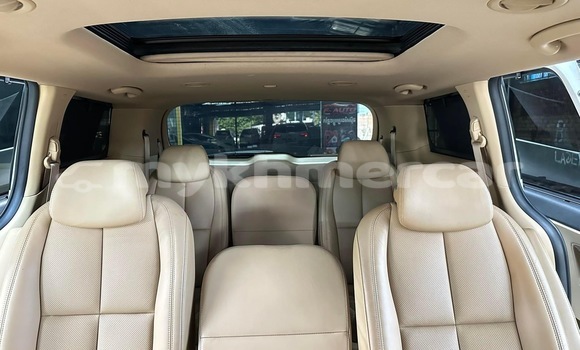 Buy Used Kia Carnival White Car in Phnom Penh in Phnom Penh Buy Used Kia Carnival White Car in Phnom Penh in Phnom Penh