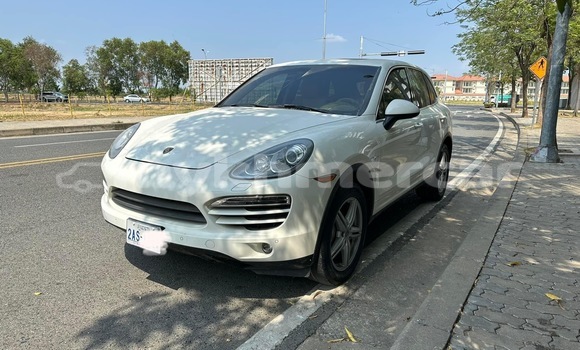 Buy Used Porsche Cayenne White Car in Phnom Penh in Phnom Penh Buy Used Porsche Cayenne White Car in Phnom Penh in Phnom Penh