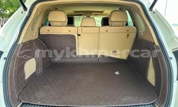 Buy Used Porsche Cayenne White Car in Phnom Penh in Phnom Penh Buy Used Porsche Cayenne White Car in Phnom Penh in Phnom Penh