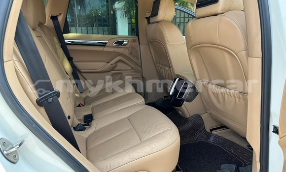 Buy Used Porsche Cayenne White Car in Phnom Penh in Phnom Penh Buy Used Porsche Cayenne White Car in Phnom Penh in Phnom Penh