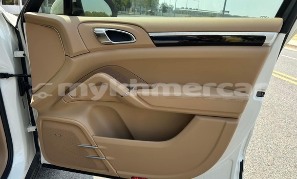 Buy Used Porsche Cayenne White Car in Phnom Penh in Phnom Penh Buy Used Porsche Cayenne White Car in Phnom Penh in Phnom Penh
