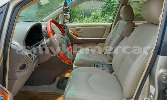 Buy Used Lexus RX 300 Other Car in Banteay Meanchey in Banteay Meanchey Province Buy Used Lexus RX 300 Other Car in Banteay Meanchey in Banteay Meanchey Province