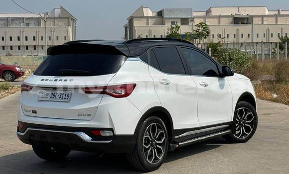 Buy Used Soueast Lioncel Other Car in Battambang in Battambang Province Buy Used Soueast Lioncel Other Car in Battambang in Battambang Province