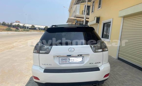 Buy Used Lexus RX 350 White Car in Battambang in Battambang Province Buy Used Lexus RX 350 White Car in Battambang in Battambang Province