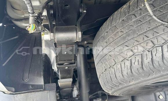 Buy Used Toyota Hiluxe Revo White Car in Battambang in Battambang Province Buy Used Toyota Hiluxe Revo White Car in Battambang in Battambang Province