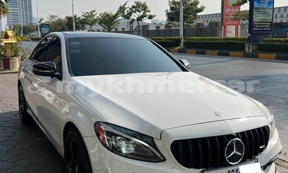 Buy Used Mercedes-Benz C–Class White Car in Bavet in Svay Rieng Province Buy Used Mercedes-Benz C–Class White Car in Bavet in Svay Rieng Province