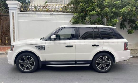 Buy Used Range Rover Evoque White Car in Bavet in Svay Rieng Province Buy Used Range Rover Evoque White Car in Bavet in Svay Rieng Province