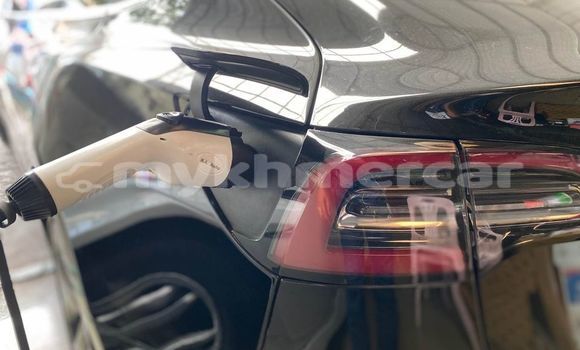 Buy Used Tesla Model 3 Black Car in Battambang in Battambang Province Buy Used Tesla Model 3 Black Car in Battambang in Battambang Province