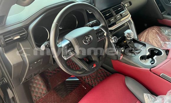 Buy Used Toyota Land Cruiser Black Car in Battambang in Battambang Province Buy Used Toyota Land Cruiser Black Car in Battambang in Battambang Province