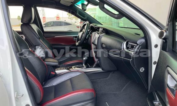 Buy Used Toyota Fortuner White Car in Chbar Mon in Kampong Speu Province Buy Used Toyota Fortuner White Car in Chbar Mon in Kampong Speu Province