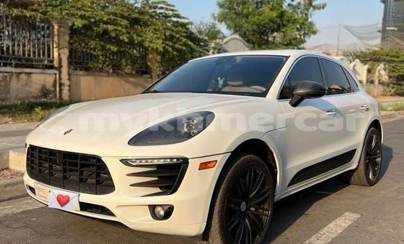 Buy Used Porsche Carrera GT White Car in Bavet in Svay Rieng Province