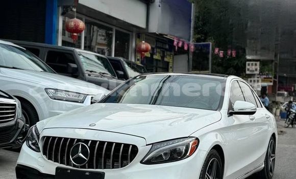 Buy Used Mercedes-Benz C–Class White Car in Battambang in Battambang Province Buy Used Mercedes-Benz C–Class White Car in Battambang in Battambang Province