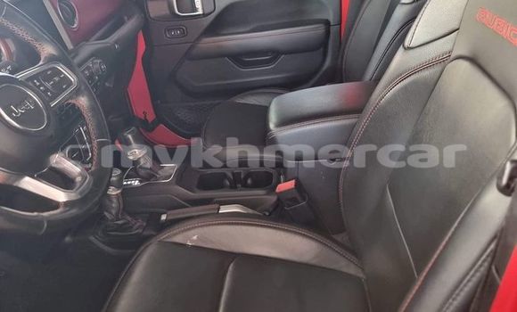 Buy Used Jeep Renegade Red Car in Battambang in Battambang Province Buy Used Jeep Renegade Red Car in Battambang in Battambang Province