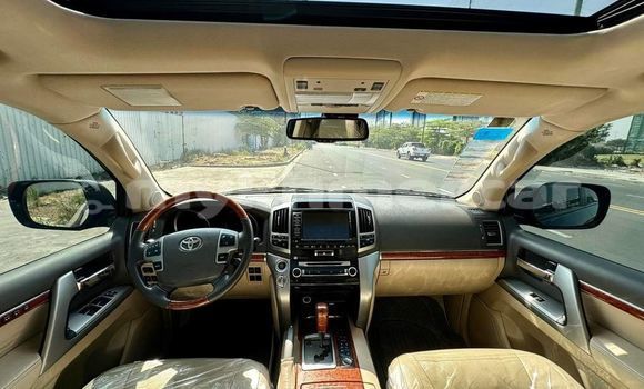 Buy Used Toyota Land Cruiser Black Car in Bavet in Svay Rieng Province Buy Used Toyota Land Cruiser Black Car in Bavet in Svay Rieng Province