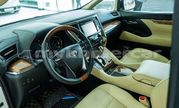 Buy Used Toyota Alphard White Car in Battambang in Battambang Province Buy Used Toyota Alphard White Car in Battambang in Battambang Province