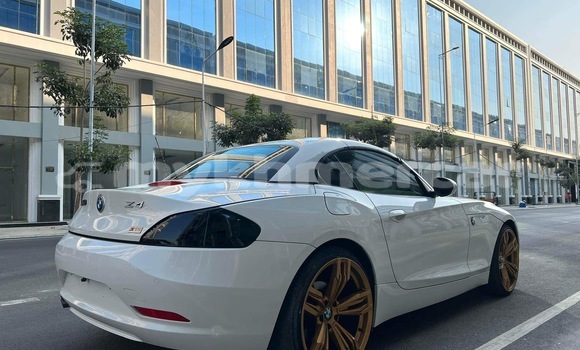 Buy Used BMW Z4 White Car in Phnom Penh in Phnom Penh Buy Used BMW Z4 White Car in Phnom Penh in Phnom Penh