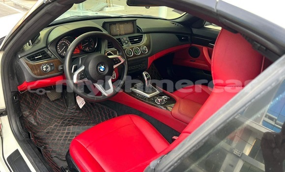 Buy Used BMW Z4 White Car in Phnom Penh in Phnom Penh Buy Used BMW Z4 White Car in Phnom Penh in Phnom Penh