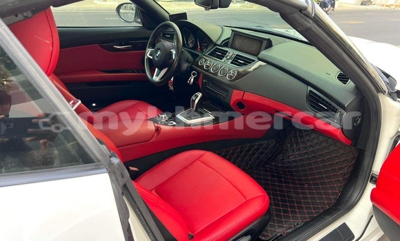 Buy Used BMW Z4 White Car in Phnom Penh in Phnom Penh Buy Used BMW Z4 White Car in Phnom Penh in Phnom Penh