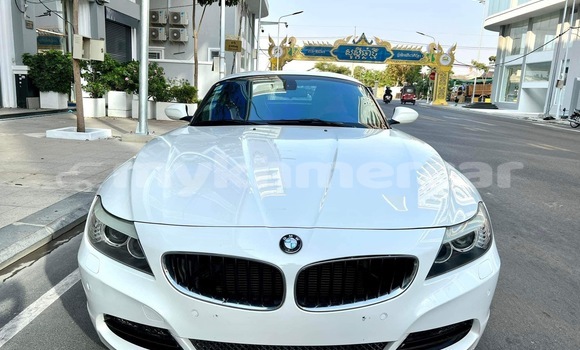 Buy Used BMW Z4 White Car in Phnom Penh in Phnom Penh Buy Used BMW Z4 White Car in Phnom Penh in Phnom Penh