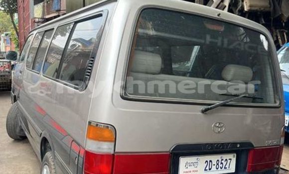 Acheter Occasion Voiture Toyota Altezza Autre à Battambang, Battambang Province Acheter Occasion Voiture Toyota Altezza Autre à Battambang, Battambang Province