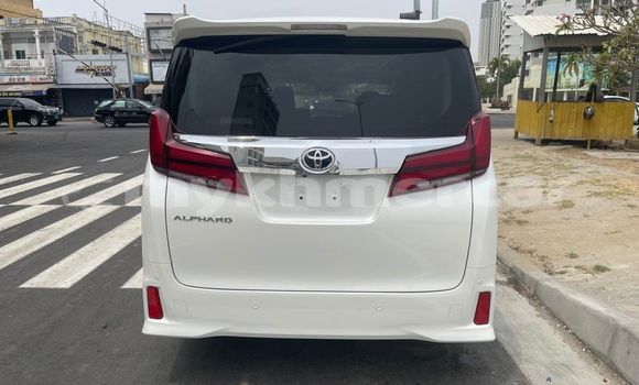 Buy Used Toyota Alphard Other Car in Battambang in Battambang Province Buy Used Toyota Alphard Other Car in Battambang in Battambang Province