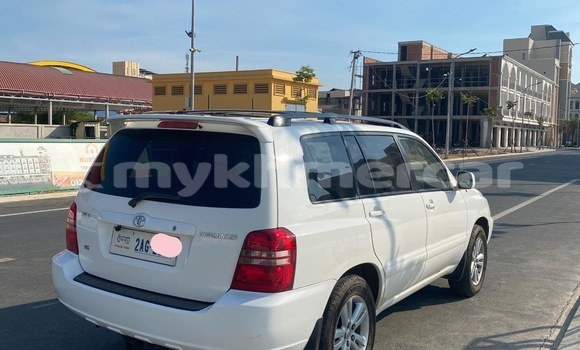 Buy Used Toyota Highlander White Car in Phnom Penh in Phnom Penh Buy Used Toyota Highlander White Car in Phnom Penh in Phnom Penh