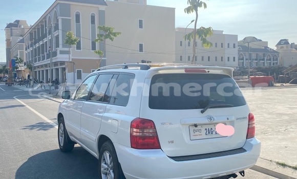 Buy Used Toyota Highlander White Car in Phnom Penh in Phnom Penh Buy Used Toyota Highlander White Car in Phnom Penh in Phnom Penh