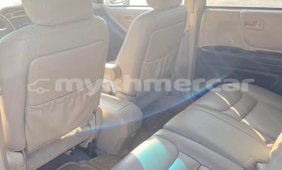 Buy Used Toyota Highlander White Car in Phnom Penh in Phnom Penh Buy Used Toyota Highlander White Car in Phnom Penh in Phnom Penh