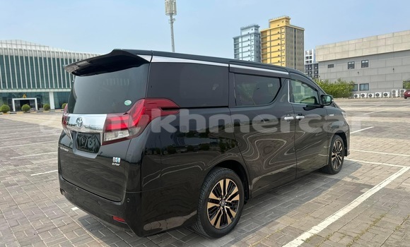 Buy Used Toyota Alphard Black Car in Phnom Penh in Phnom Penh Buy Used Toyota Alphard Black Car in Phnom Penh in Phnom Penh