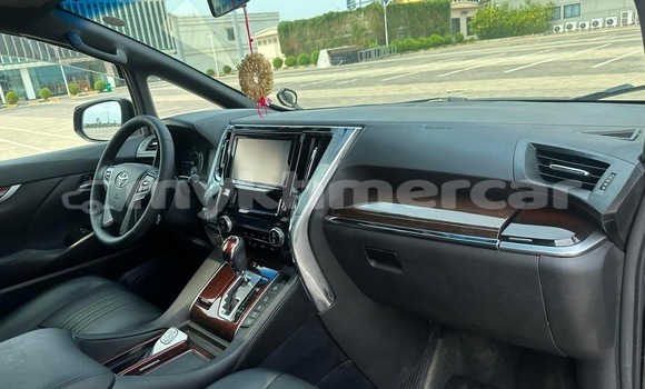 Buy Used Toyota Alphard Black Car in Phnom Penh in Phnom Penh Buy Used Toyota Alphard Black Car in Phnom Penh in Phnom Penh