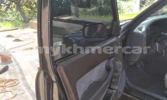 Buy Used Toyota Hilux Black Car in Battambang in Battambang Province Buy Used Toyota Hilux Black Car in Battambang in Battambang Province