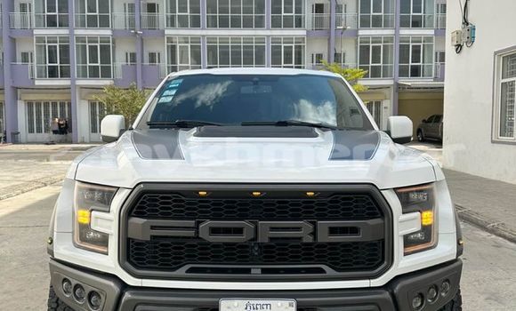 Buy Used Ford F–150 White Car in Banteay Meanchey in Banteay Meanchey Province