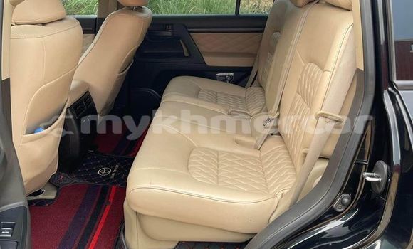 Acheter Occasion Voiture Toyota Land Cruiser Noir à Battambang, Battambang Province Acheter Occasion Voiture Toyota Land Cruiser Noir à Battambang, Battambang Province