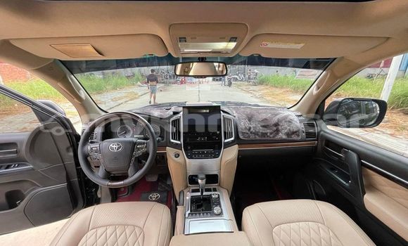 Acheter Occasion Voiture Toyota Land Cruiser Noir à Battambang, Battambang Province Acheter Occasion Voiture Toyota Land Cruiser Noir à Battambang, Battambang Province