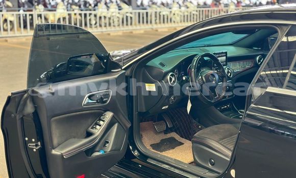 Acheter Occasion Voiture Mercedes-Benz CLA-klasse Noir à Banlung, Ratanakiri Province Acheter Occasion Voiture Mercedes-Benz CLA-klasse Noir à Banlung, Ratanakiri Province