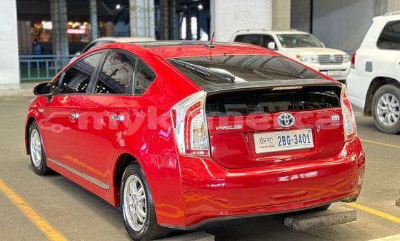 Acheter Occasion Voiture Toyota Prius Rouge à Banteay Meanchey, Banteay Meanchey Province Acheter Occasion Voiture Toyota Prius Rouge à Banteay Meanchey, Banteay Meanchey Province