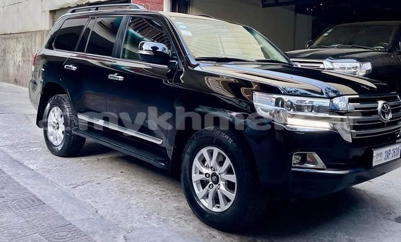 Buy Used Toyota Land Cruiser Black Car in Phnom Penh in Phnom Penh Buy Used Toyota Land Cruiser Black Car in Phnom Penh in Phnom Penh