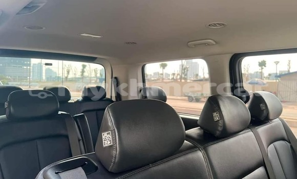 Buy Used Hyundai Starex White Car in Bavet in Svay Rieng Province Buy Used Hyundai Starex White Car in Bavet in Svay Rieng Province