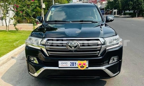 Buy Used Toyota Land Cruiser Black Car in Phnom Penh in Phnom Penh Buy Used Toyota Land Cruiser Black Car in Phnom Penh in Phnom Penh