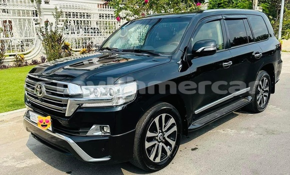 Buy Used Toyota Land Cruiser Black Car in Phnom Penh in Phnom Penh Buy Used Toyota Land Cruiser Black Car in Phnom Penh in Phnom Penh