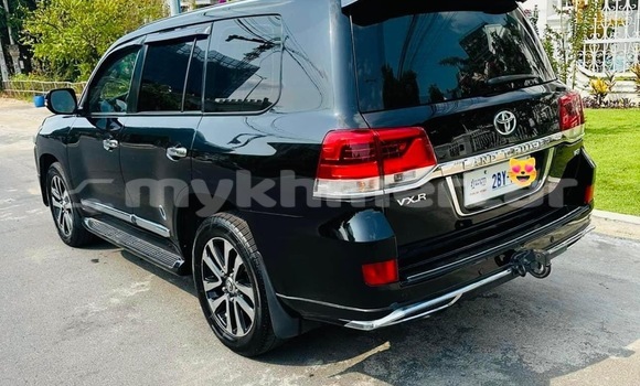 Buy Used Toyota Land Cruiser Black Car in Phnom Penh in Phnom Penh Buy Used Toyota Land Cruiser Black Car in Phnom Penh in Phnom Penh
