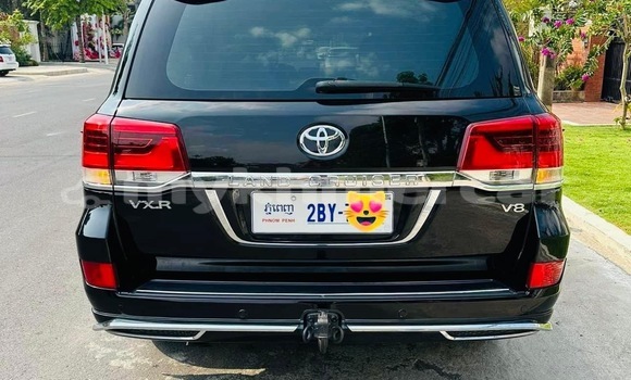 Buy Used Toyota Land Cruiser Black Car in Phnom Penh in Phnom Penh Buy Used Toyota Land Cruiser Black Car in Phnom Penh in Phnom Penh